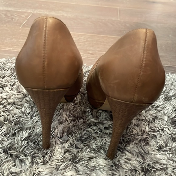 Michael Kors Heels - Picture 5 of 6